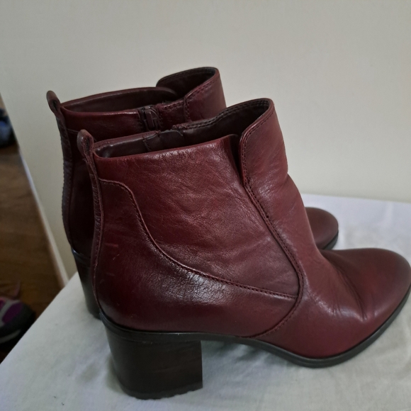 Womens Burgundy Leather Heeled Ankle Boots Side Zip Block Heel Fashion Size 8 - Picture 7 of 13